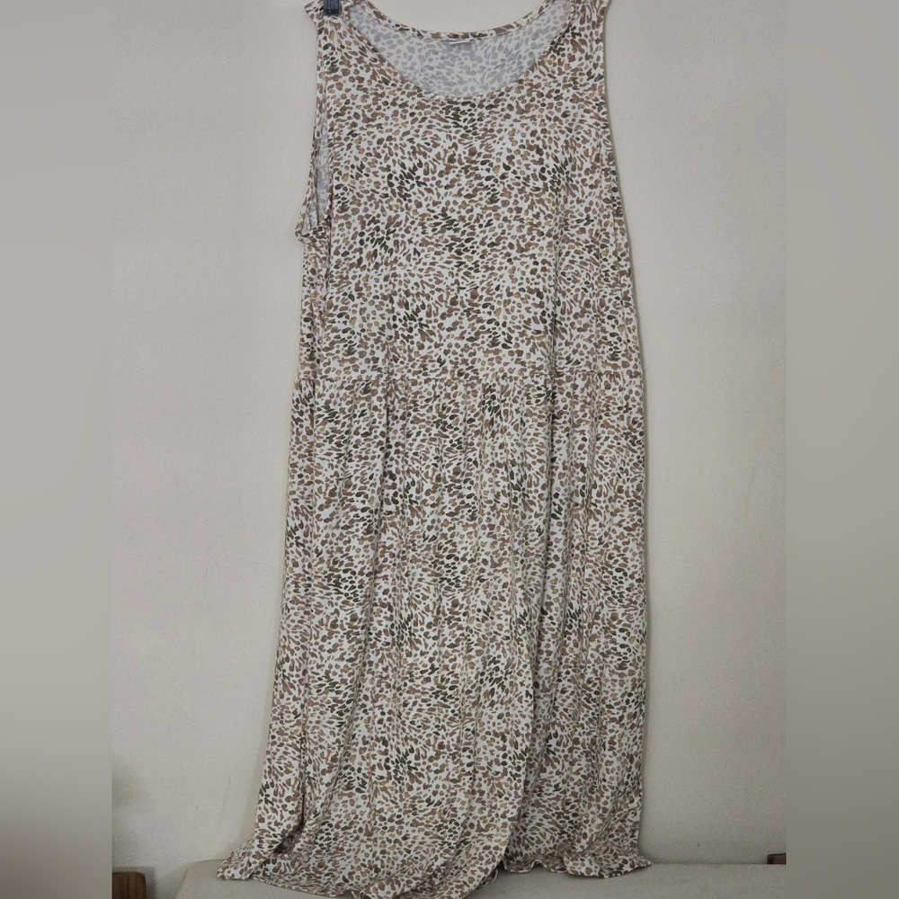Oldnavy White and Tan Sleeveless
